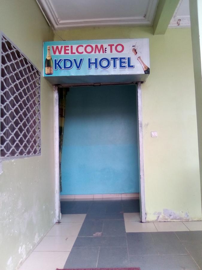 Hotel Kdv Bonaberi Exterior foto