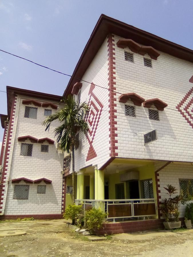 Hotel Kdv Bonaberi Exterior foto